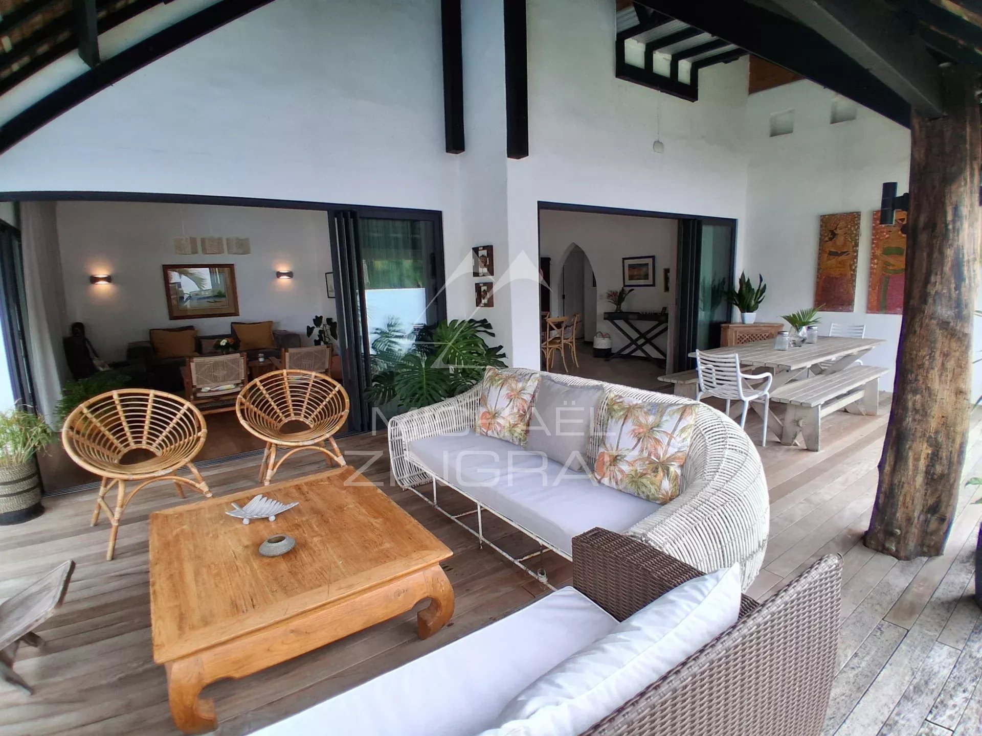 Furnished 4-Bedroom Family Home with Swimming Pool