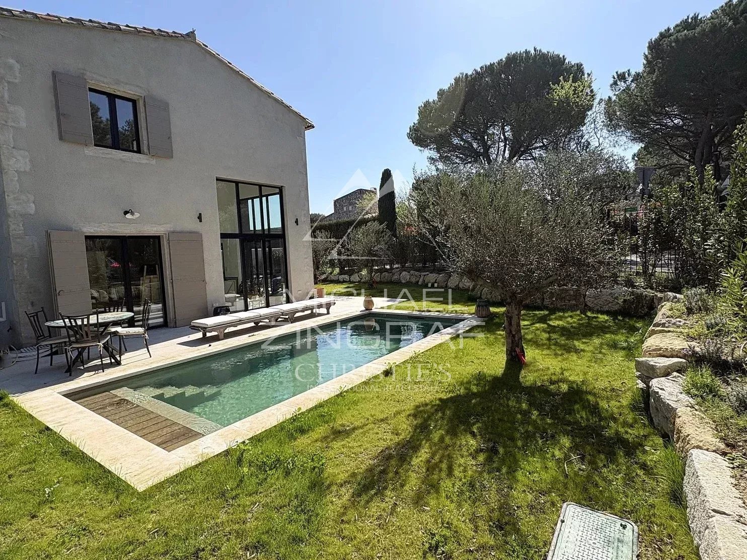 Exclusivité Centre Eygalieres Villa d'exception