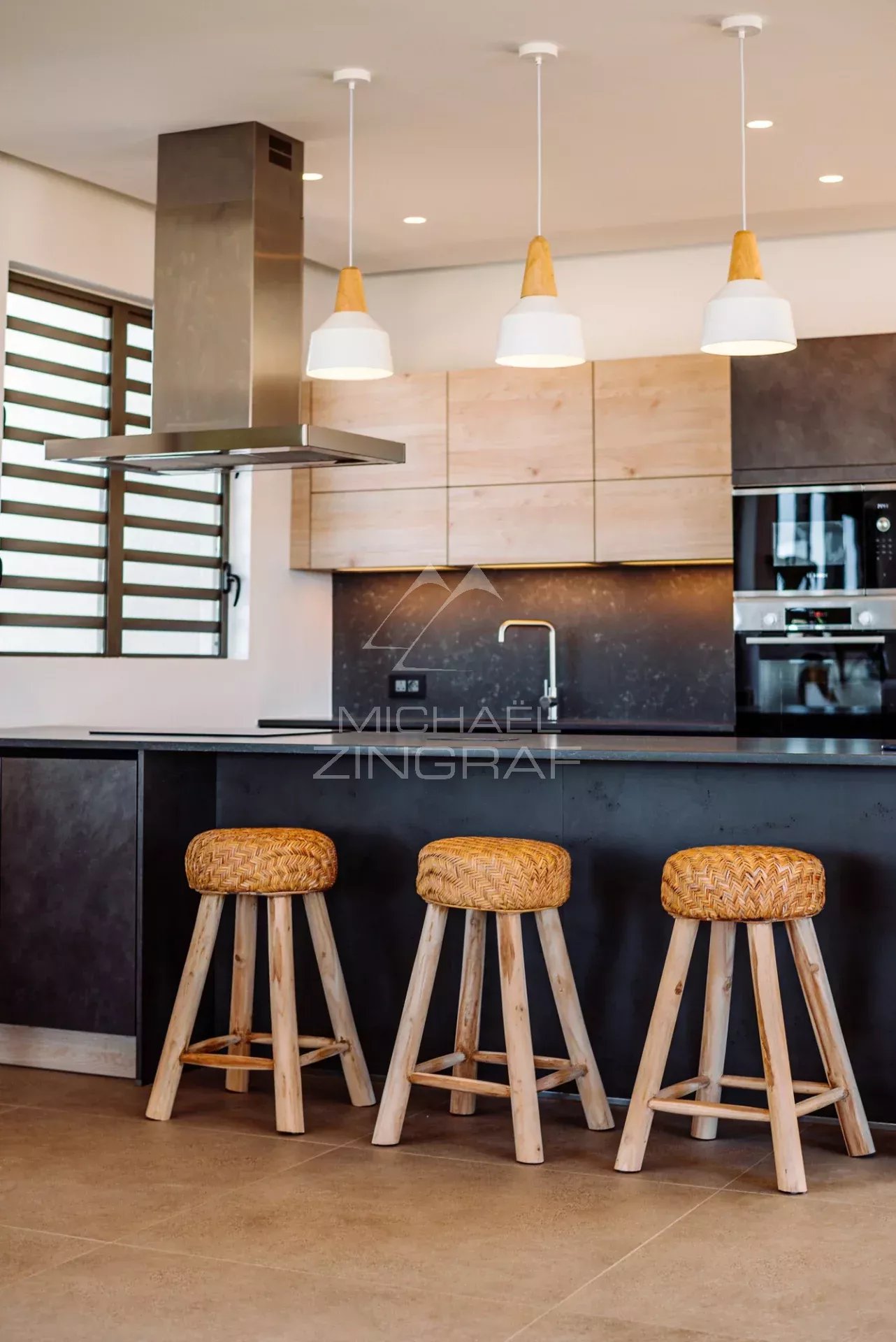 Villa de luxe avec vue sur la mer dans un domaine de golf prestigieux