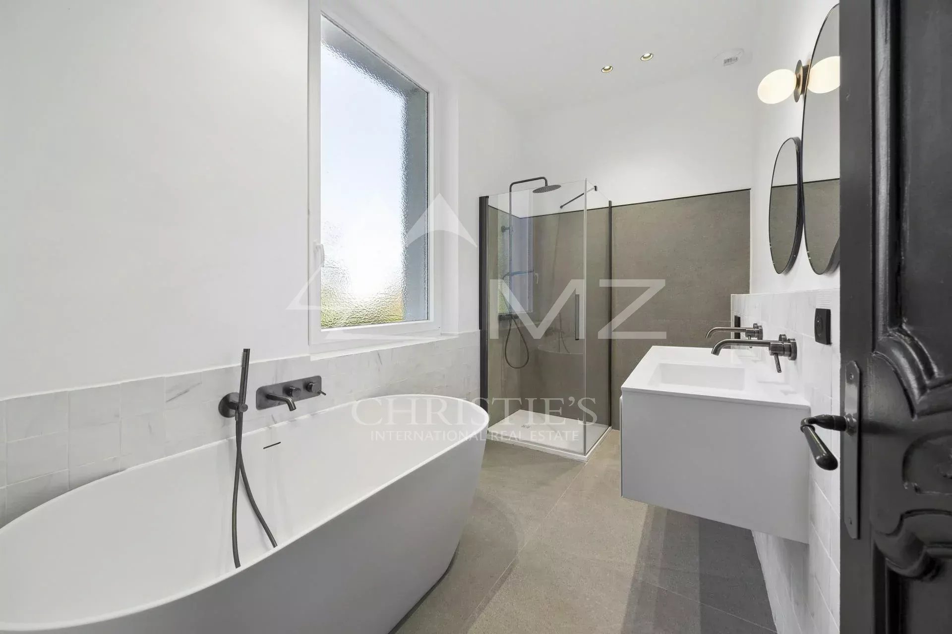 Le Cannet Europe stunning volumes for this apartment