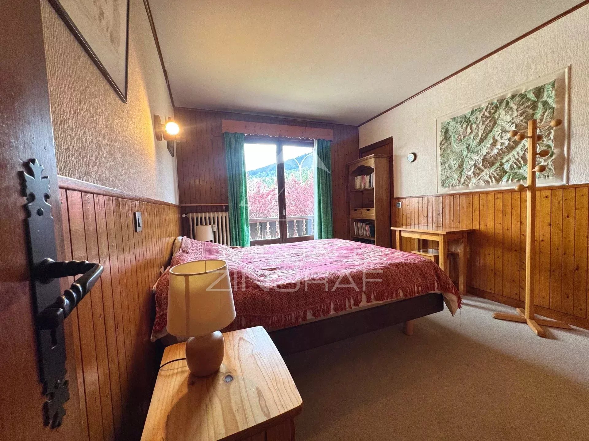 Appartement Jaillet 3 chambres - A rénover - Calme, vue & proche centre