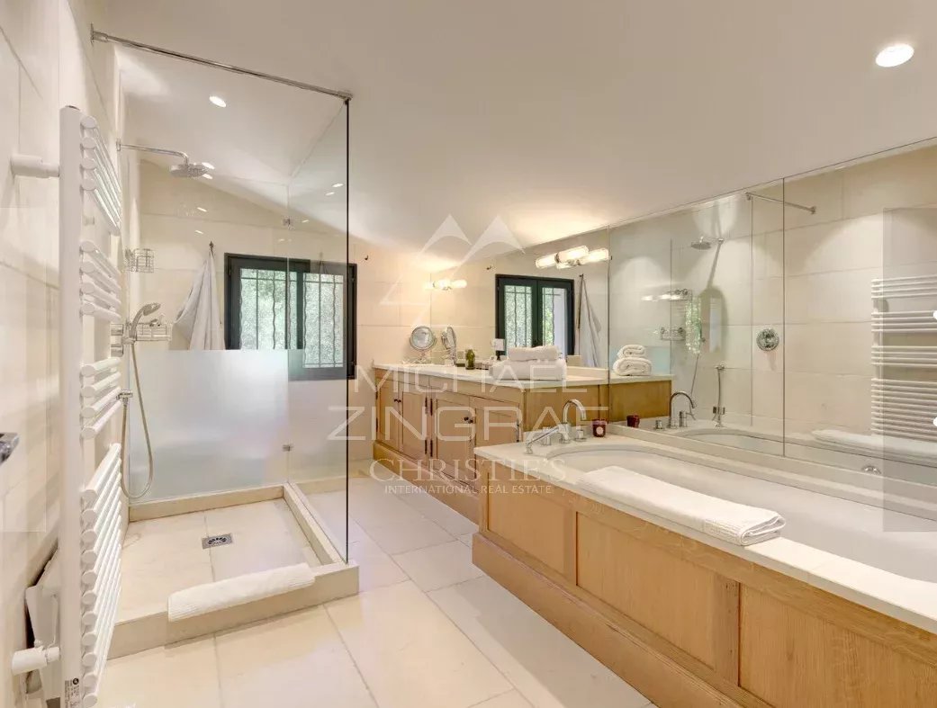 Très belle villa provençale dans l'arrière pays de Grasse - 4 chambres