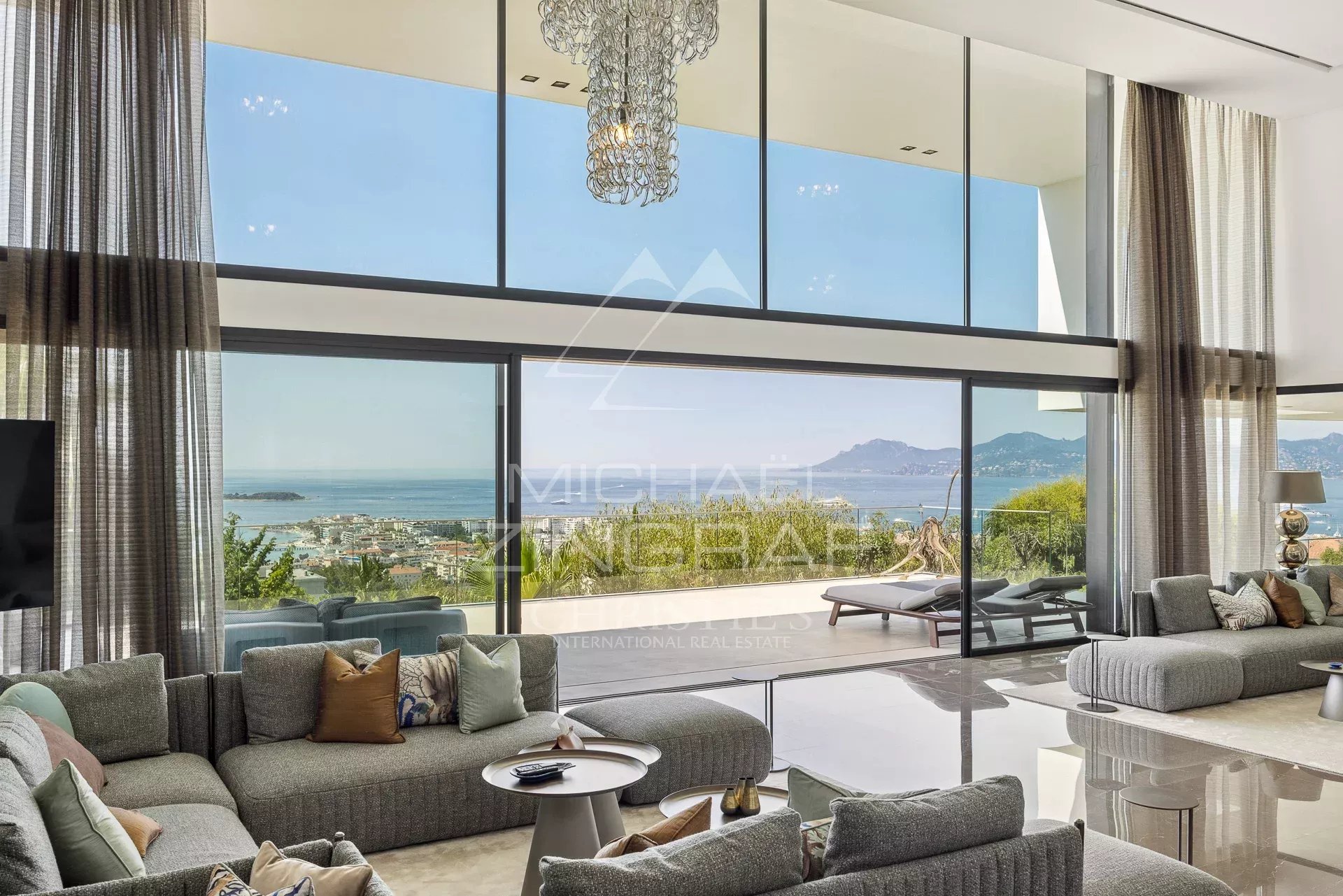 Cannes – Panoramic sea view