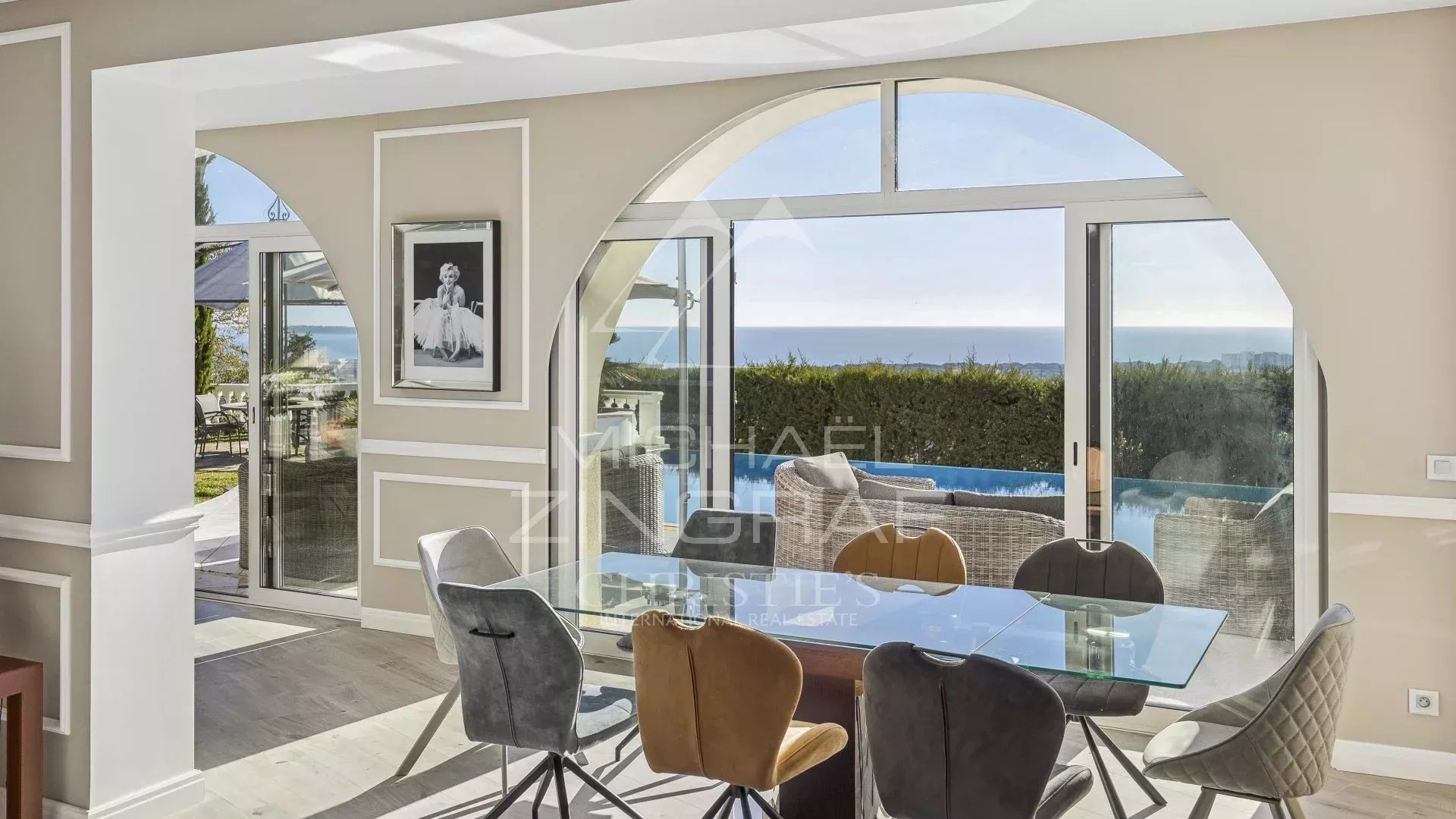 Mandelieu-la-Napoule - Near Cannes - Villa with sea view