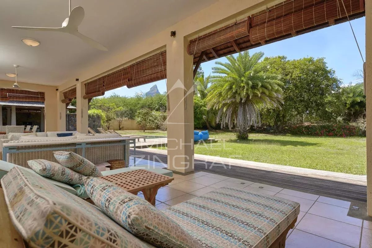 TAMARIN: Villa d'exception sur un domaine de golf