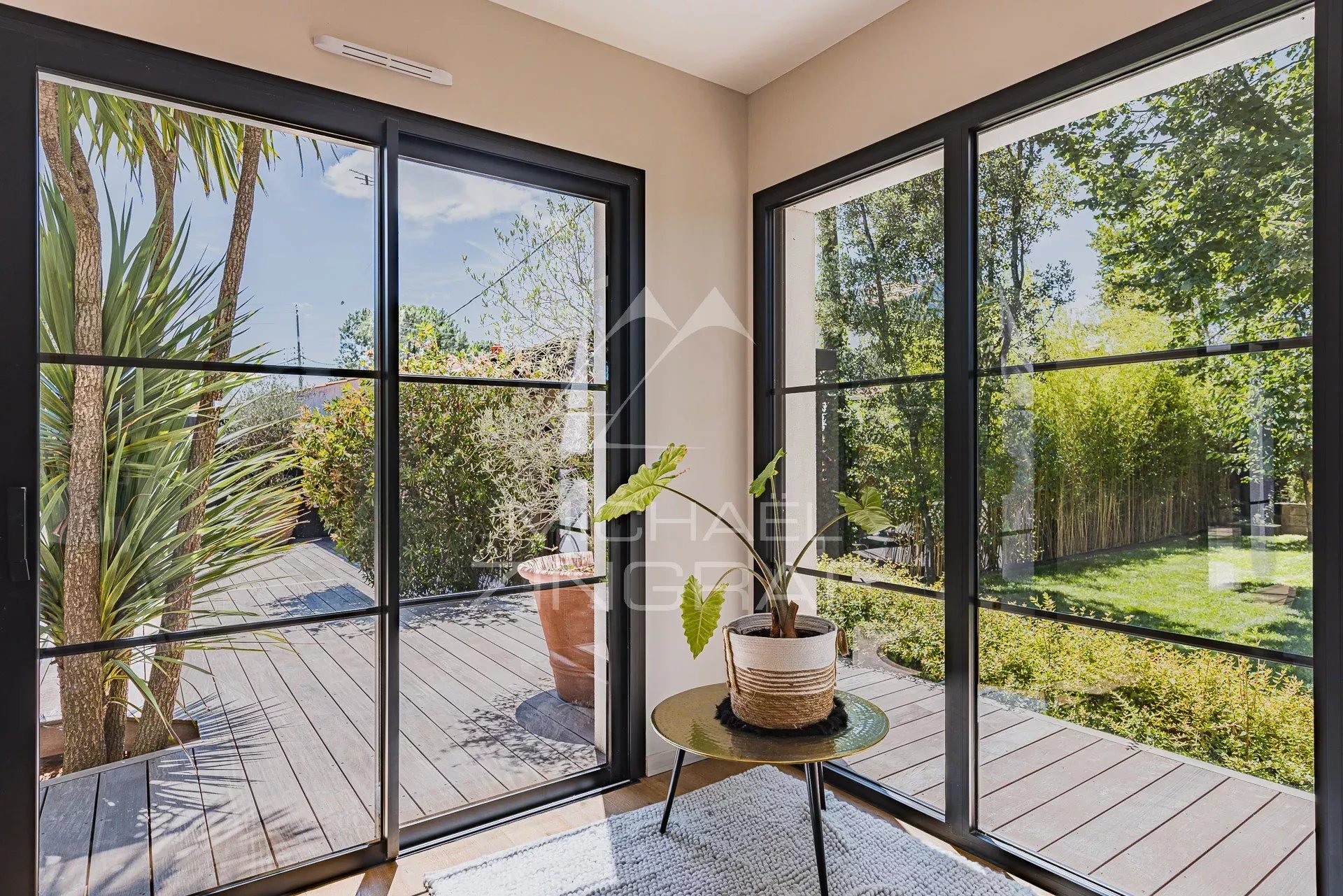 Zeitgenössisches Haus – Eleganz und Komfort im Herzen des Bassin d’Arcachon