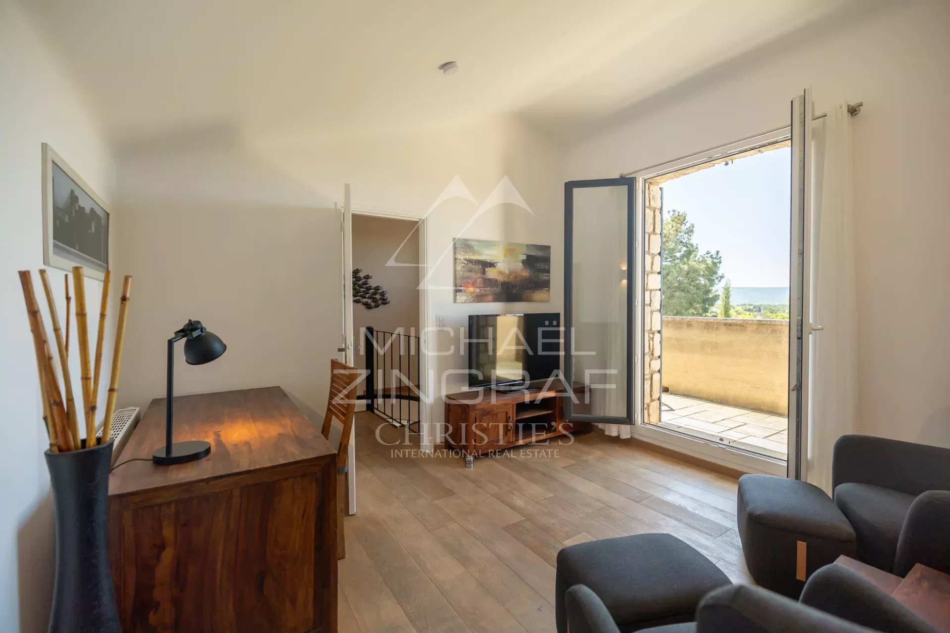 Roussillon - Superbe maison en pierre avec piscine et vues panoramiques exceptionnelles