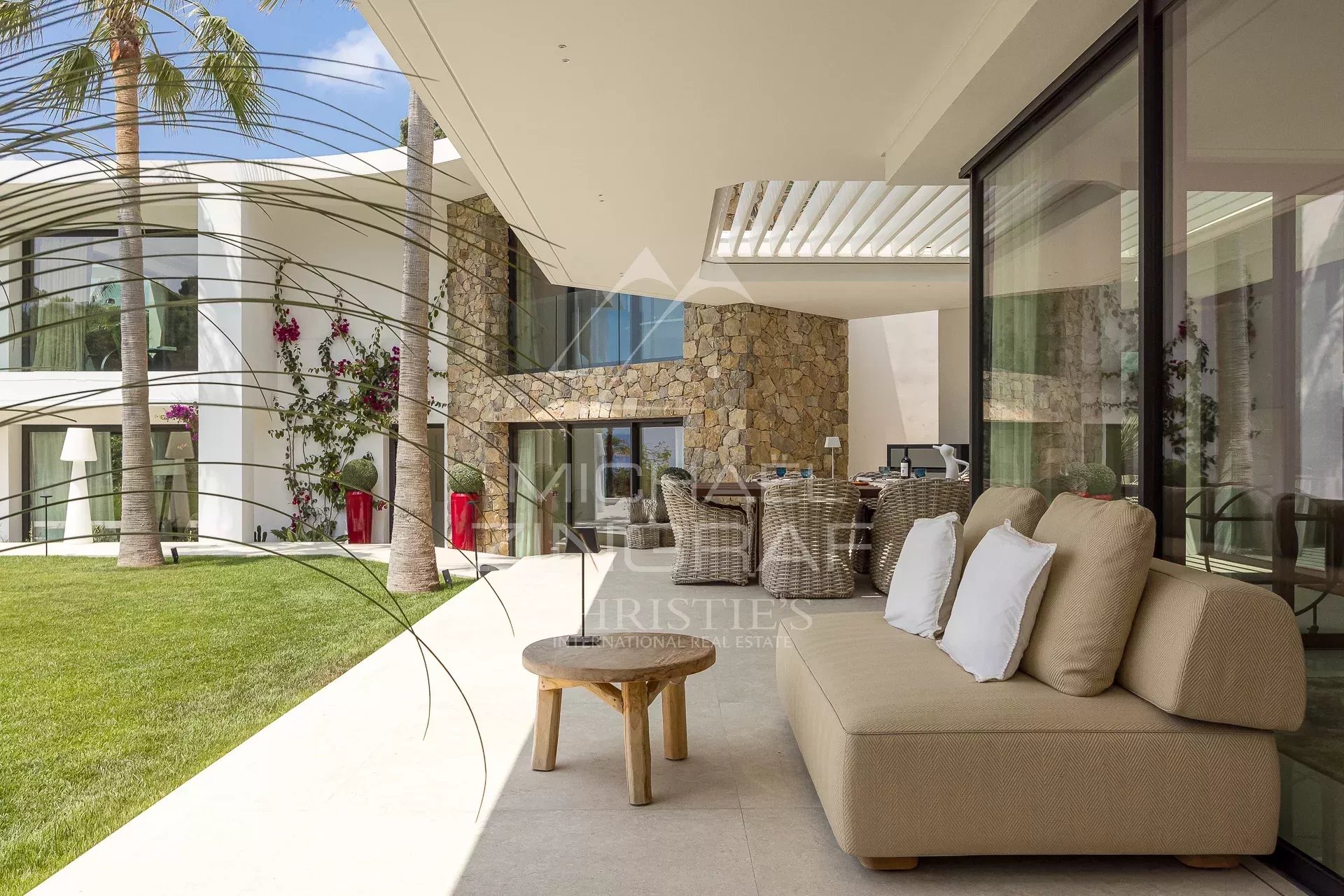 Cannes – Kalifornien – Moderne Villa