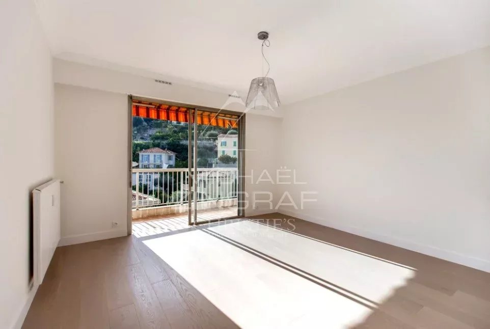 Wunderschöne Dachgeschosswohnung mit Terrasse und Garage