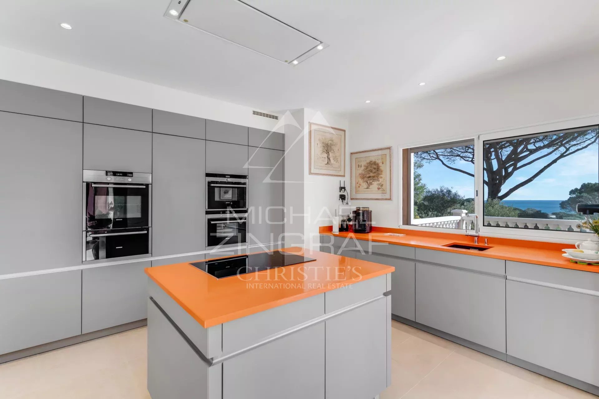 Sainte-Maxime – Außergewöhnliche Villa mit Meerblick im Herzen einer privaten Wohnanlage