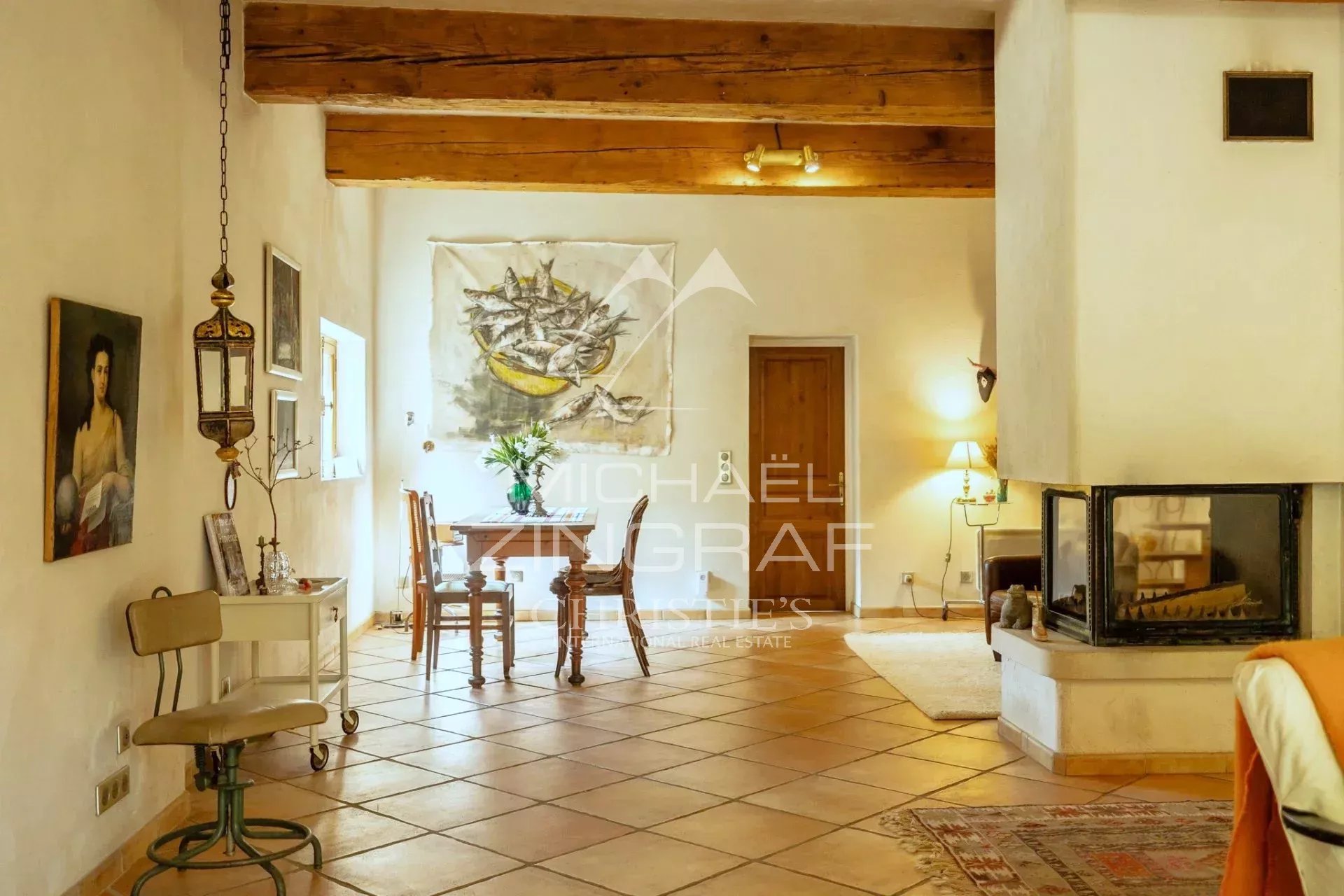 Mas provençal, entre Alpilles et Arles