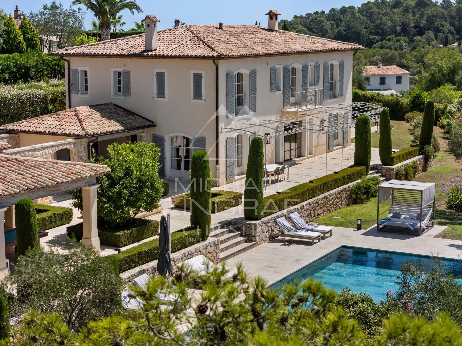 Proche Mougins - Bastide provençale au calme - 5 chambres