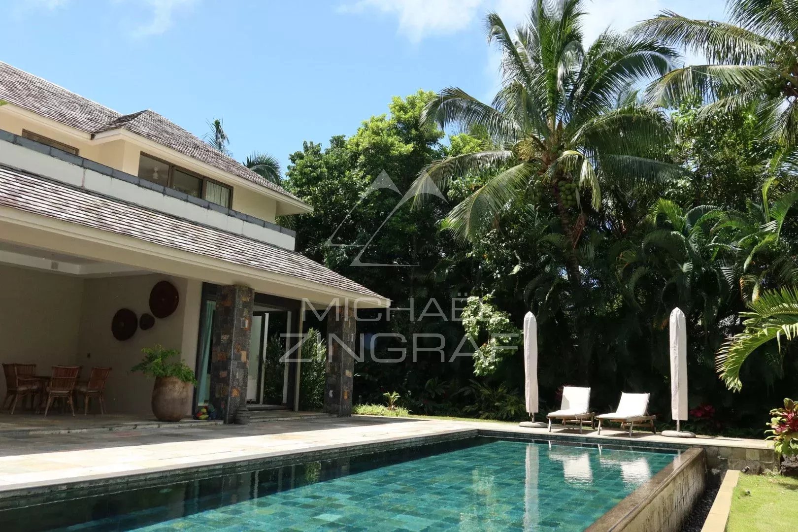 Villa de Prestige face au Golf – Anahita