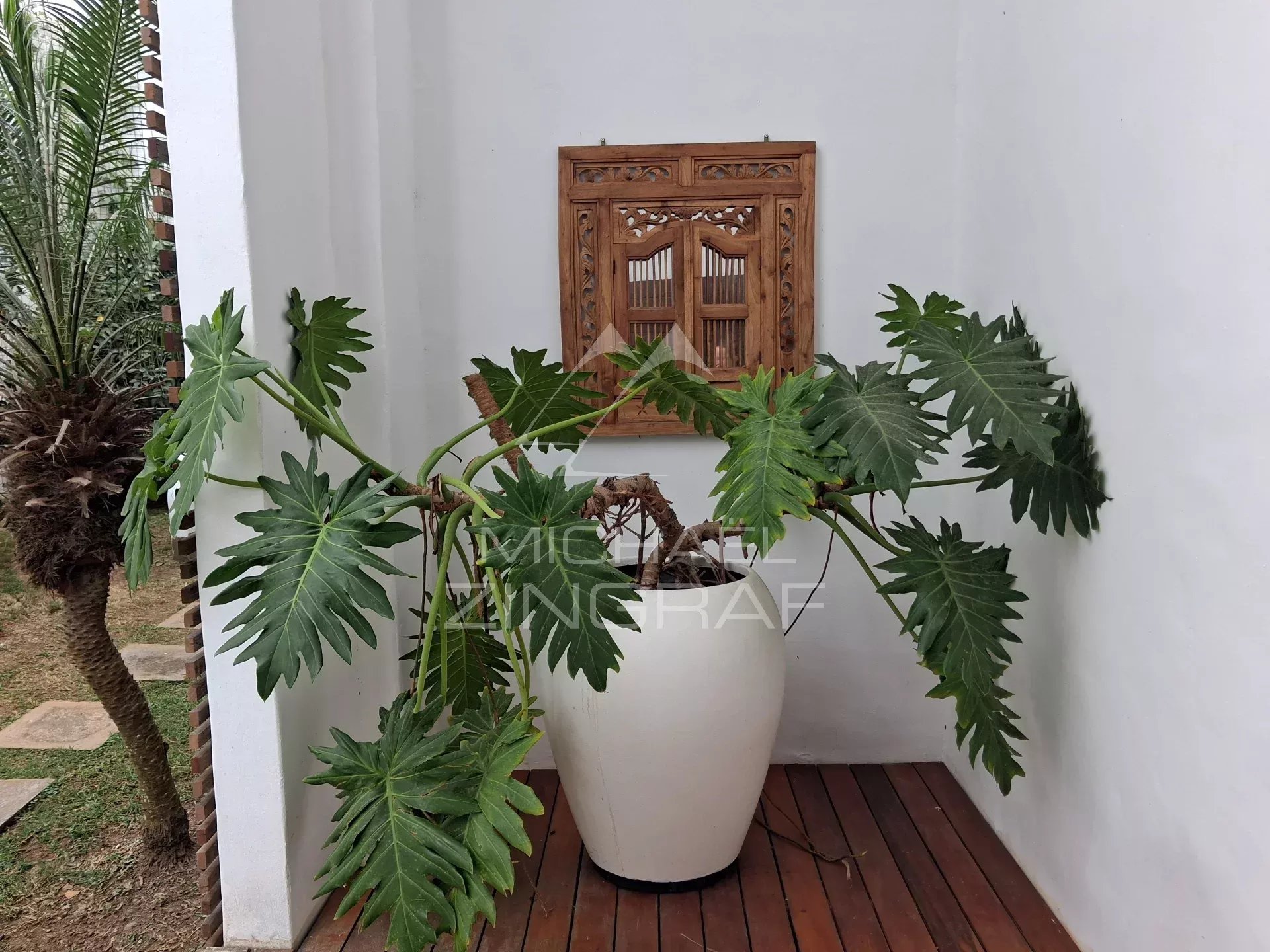 Furnished 4-Bedroom Family Home with Swimming Pool