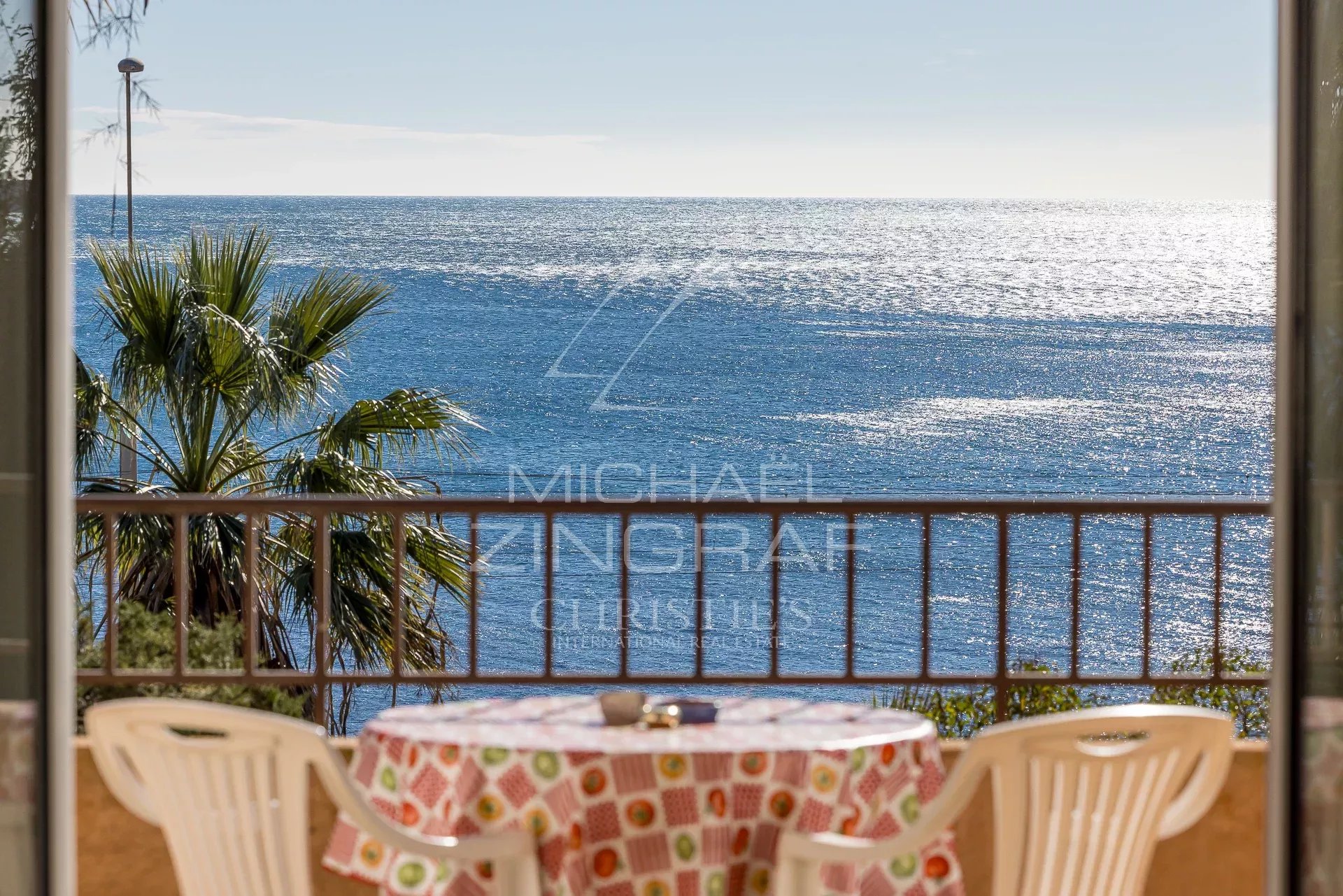 Cannes et Golfe-Juan – Vue mer imprenable et accès direct à la mer