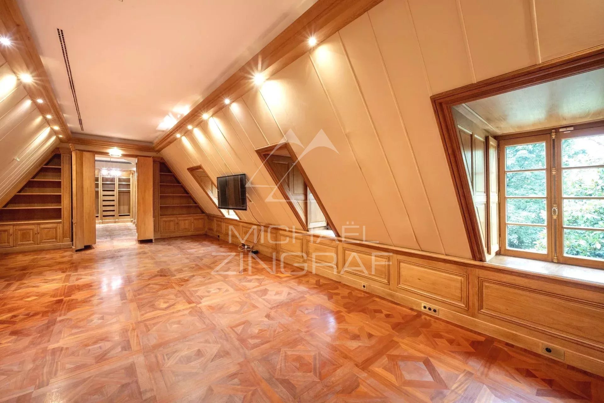 A vendre - Hotel Particulier - Jardin - Piscine