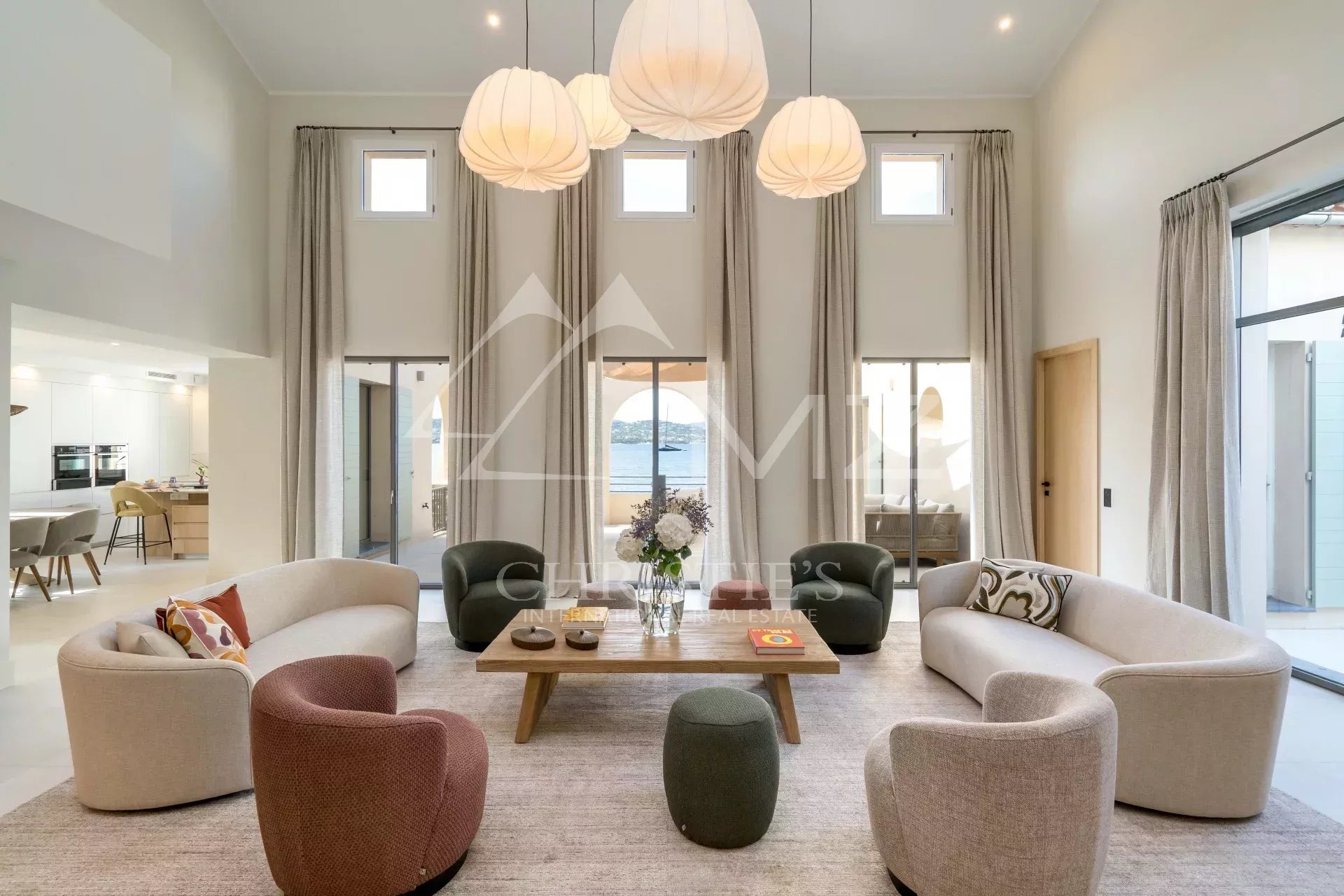 Villa Aqua - Nahe Saint-Tropez - Neue Villa mit den Füßen im Wasser