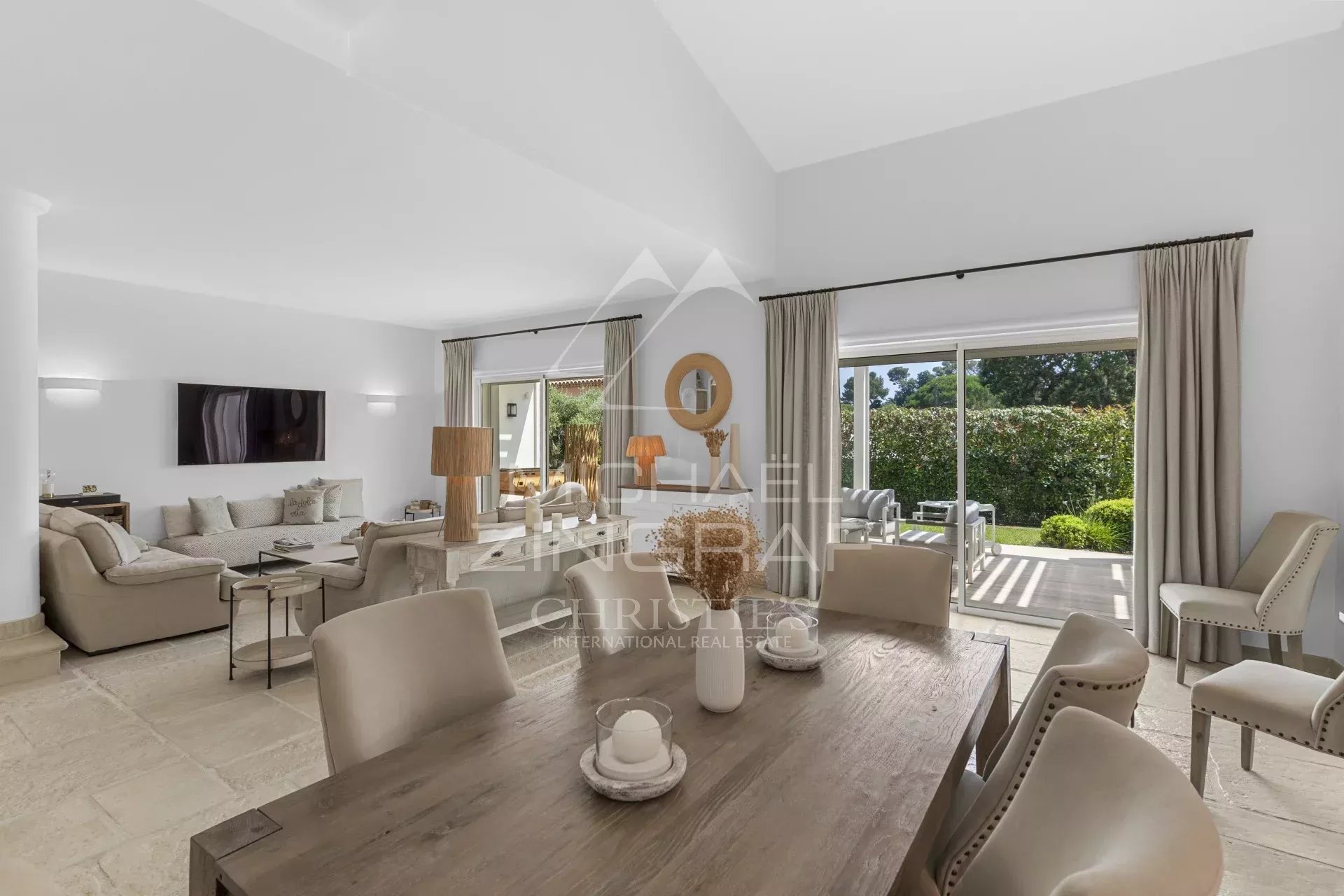 Villa 4 chambres dont 3 suites avec piscine à Mougins