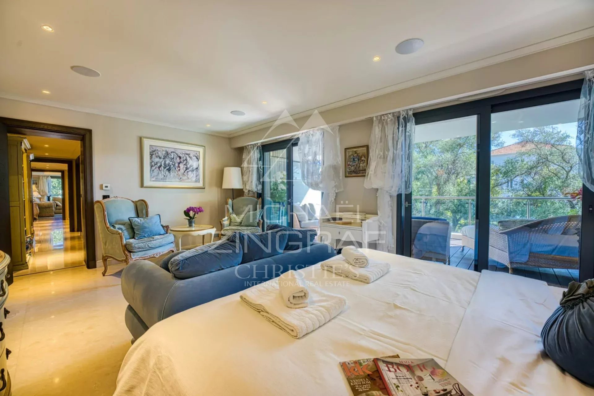 Appartement d'Exception avec Terrasses Panoramiques et Prestations Haut de Gamme