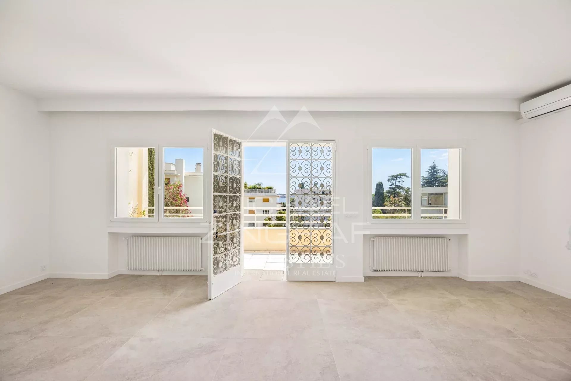 Cannes - Beautiful, quiet apartment with terrace, garden and sea view