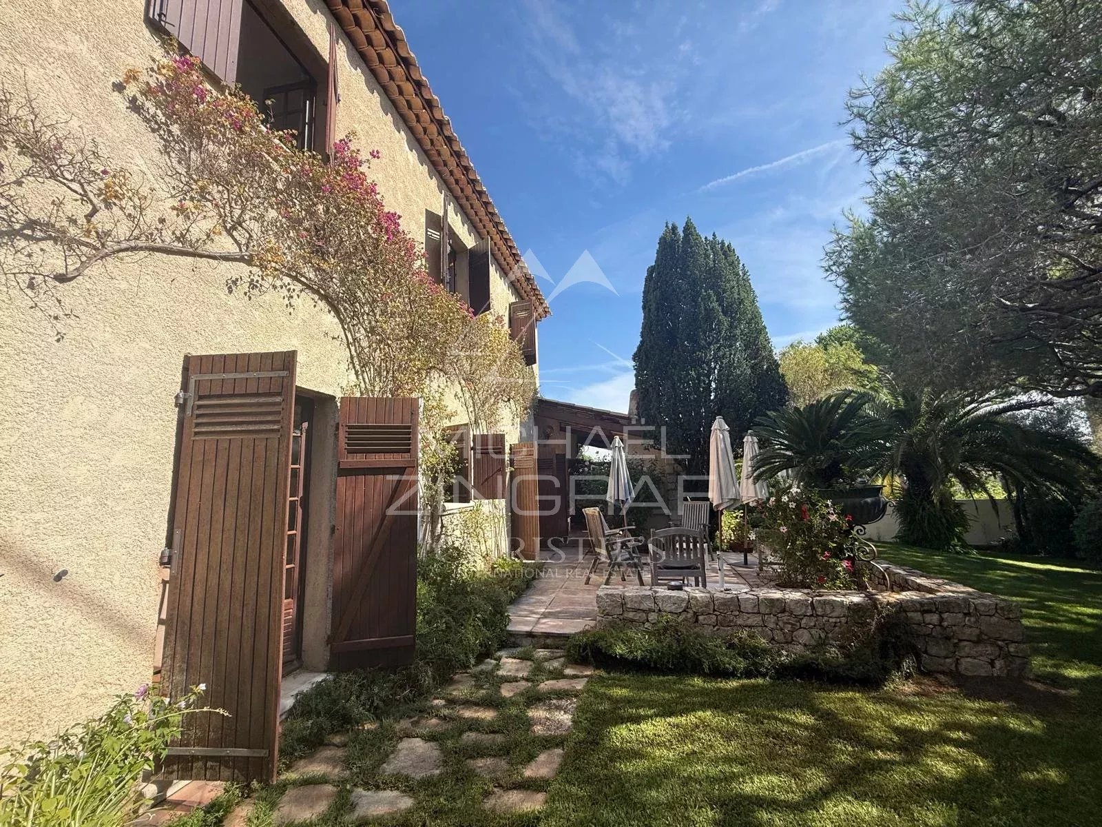 Cap d’Antibes – Charaktervolles Haus in Strandnähe