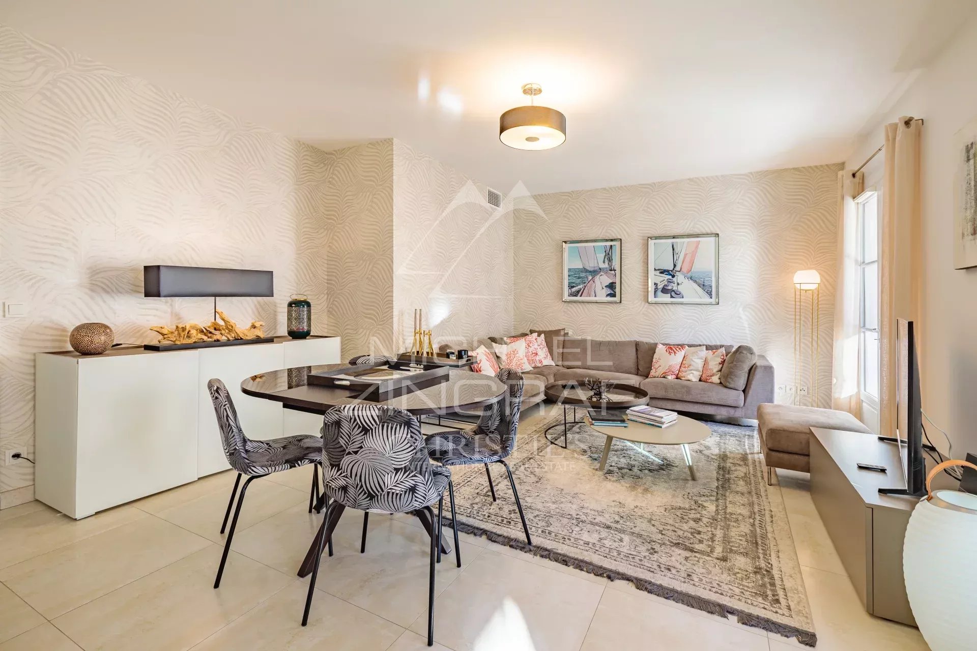 Saint-Tropez centre - Exceptionnel appartement de 3 chambres avec grande terrasse