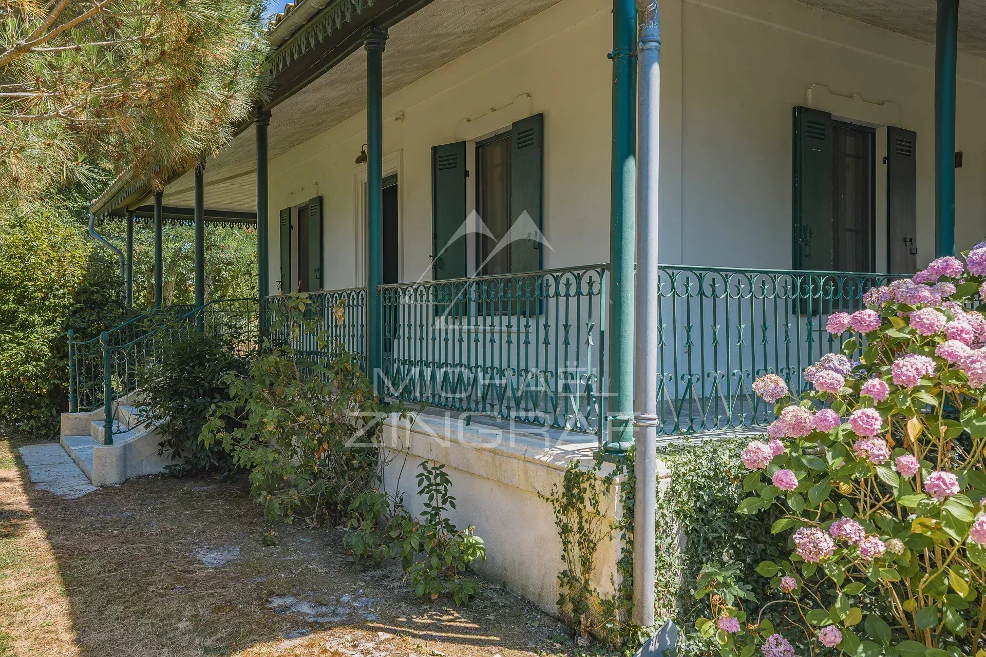 La Hume – An exceptional estate with direct access to the Arcachon Bay