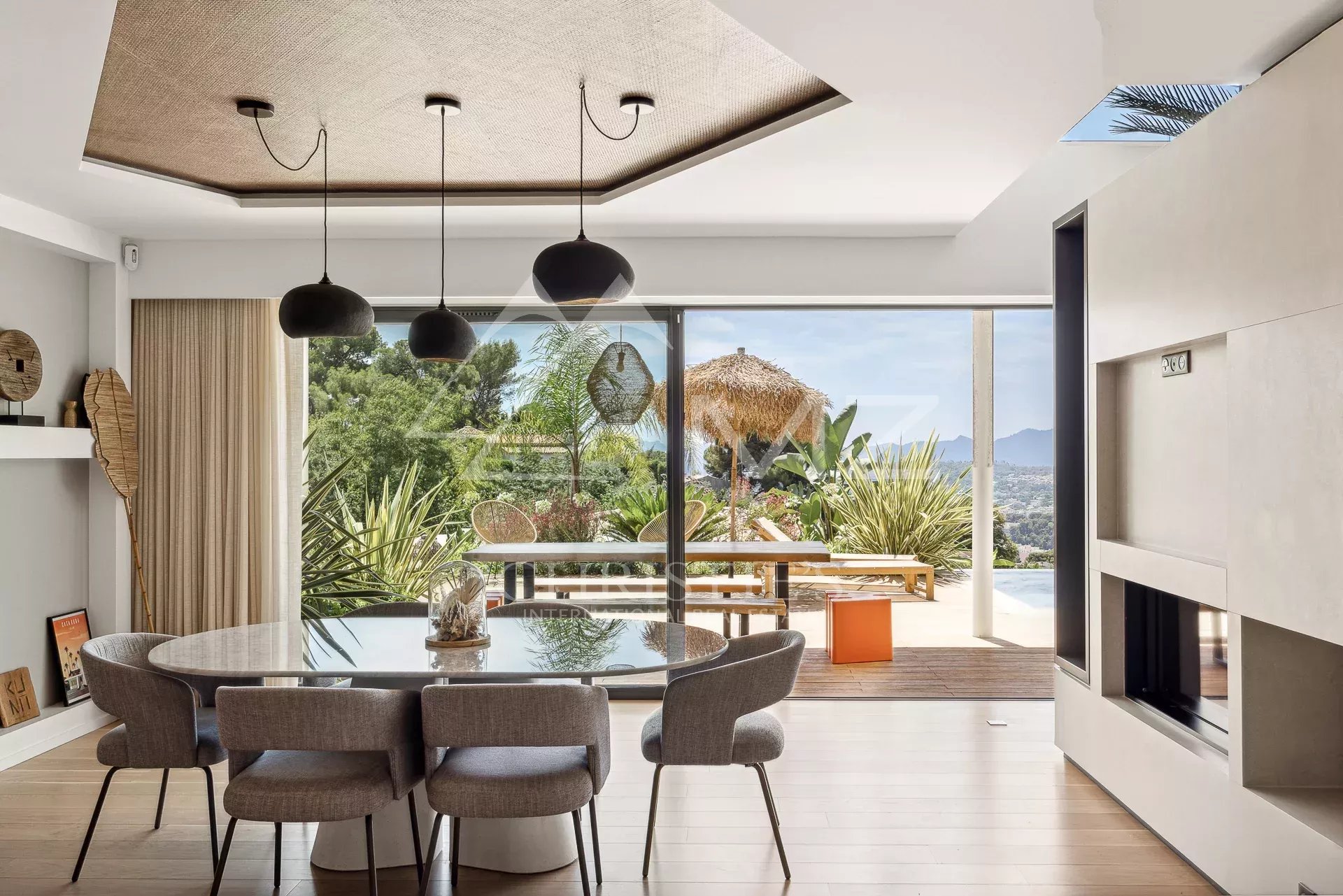 In der Nähe von Cannes - Neue Villa mit 4 Schlafzimmer