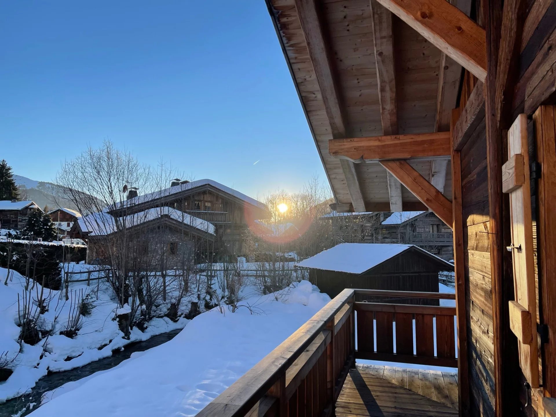 Megève Dorfzentrum – Authentischer Bauernhof zum Ausbauen