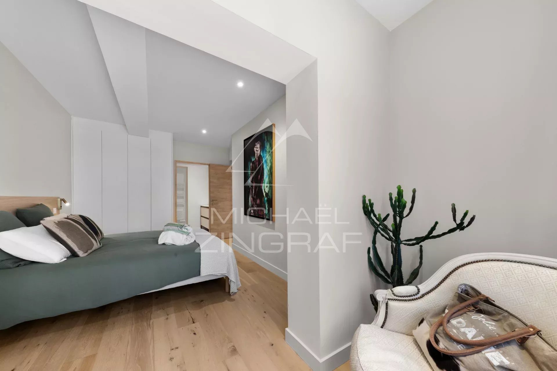 CENTRE-VILLE D'ARCACHON - VILLA HAUT DE GAMME AVEC SOLARIUM