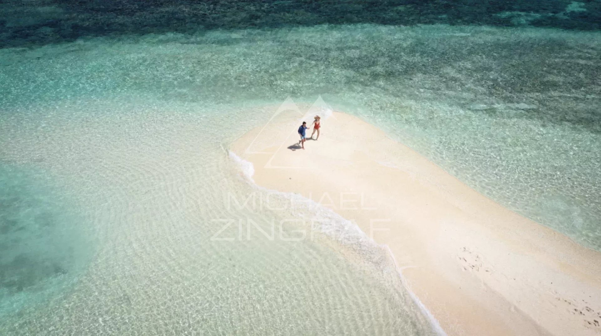 Exceptional duplex in the heart of Anahita