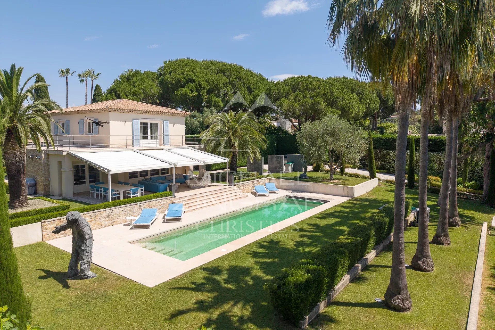 Cap d’Antibes - Propriété au charme provençal versant ouest