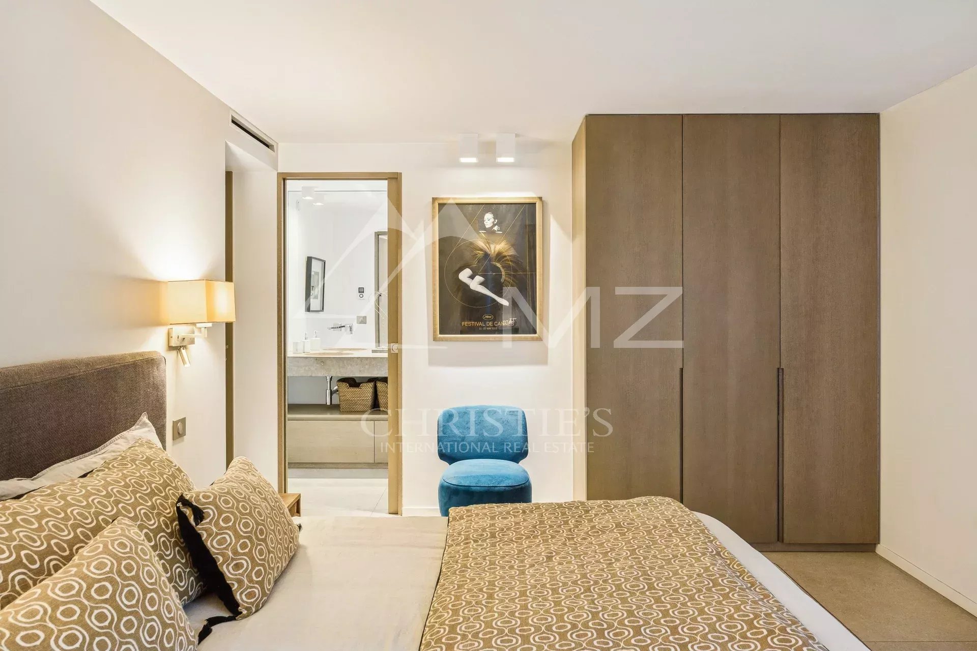 Exceptional apartment-villa in the sought-after Californie district