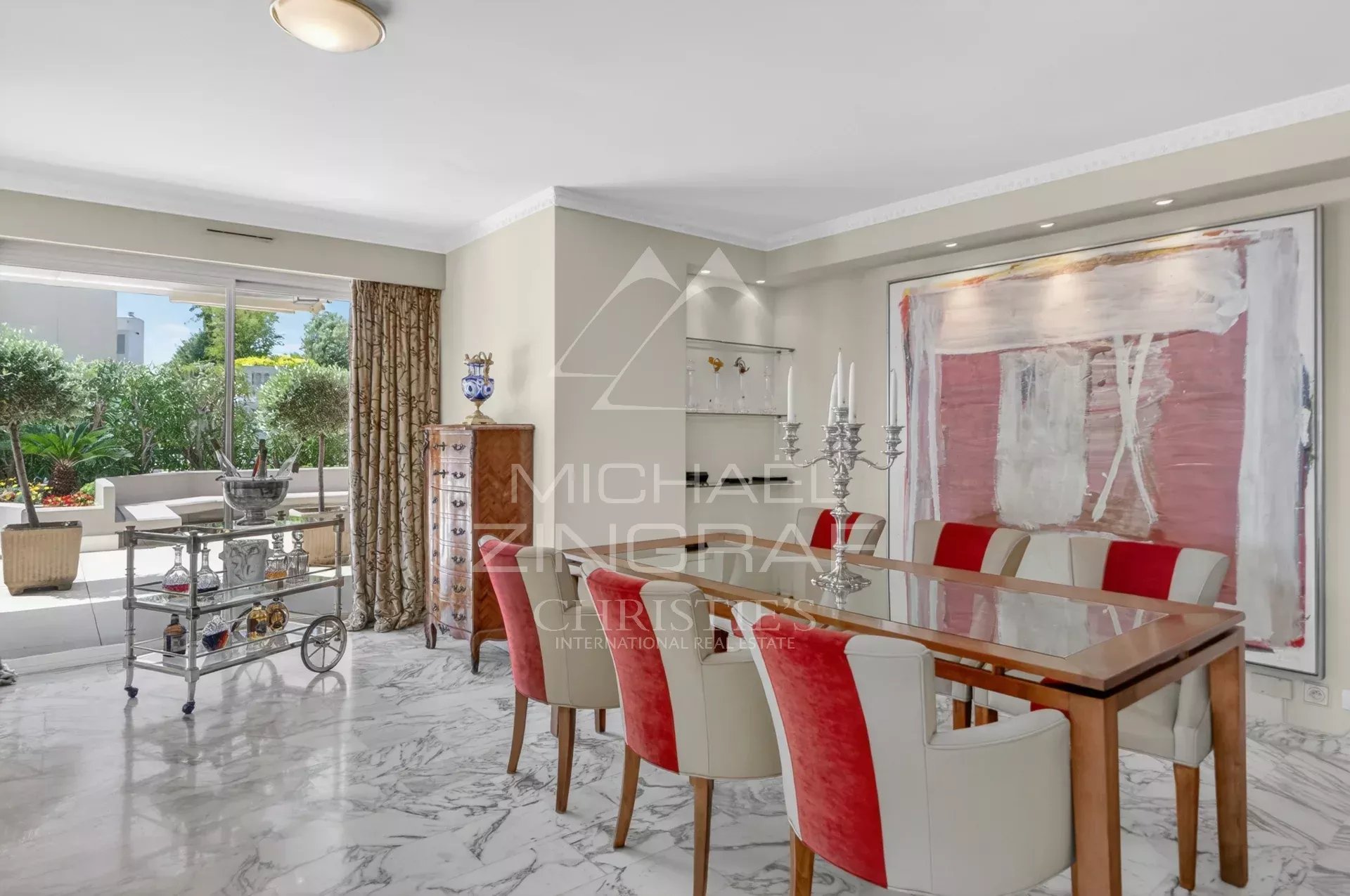 EXCLUSIVITE-CANNES APPARTEMENT D'EXCEPTION  DANS UNE RESIDENCE DE STANDING