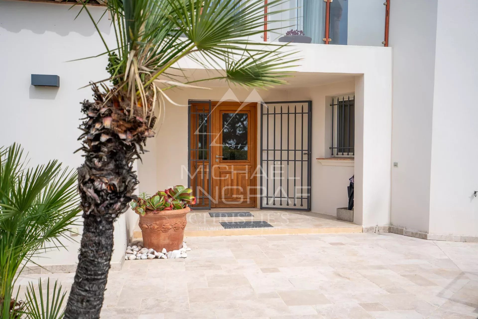 Adresse rare dans un quartier prisé, vue mer