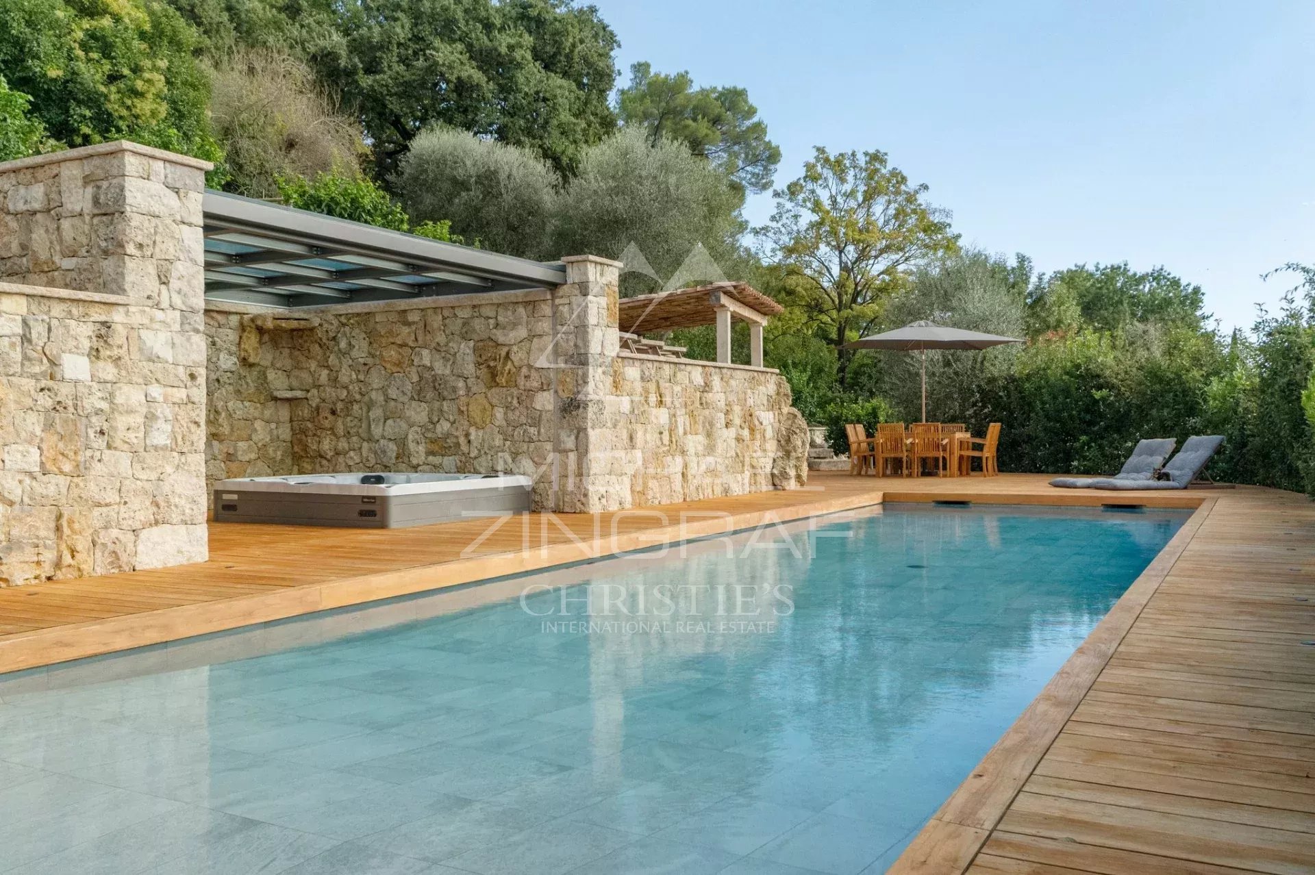 Villa récente à proximité du Royal Golf