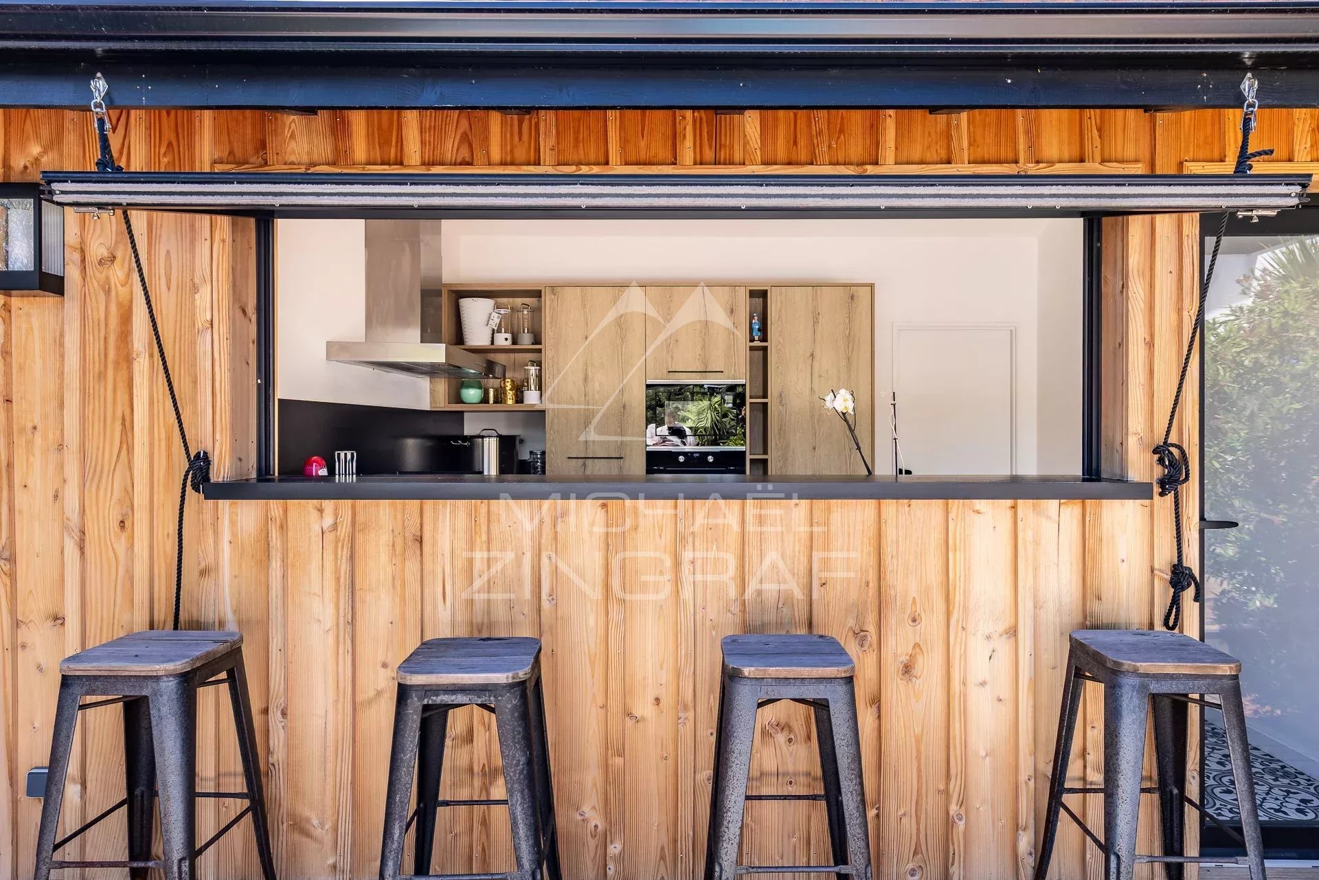 Zeitgenössisches Haus – Eleganz und Komfort im Herzen des Bassin d’Arcachon