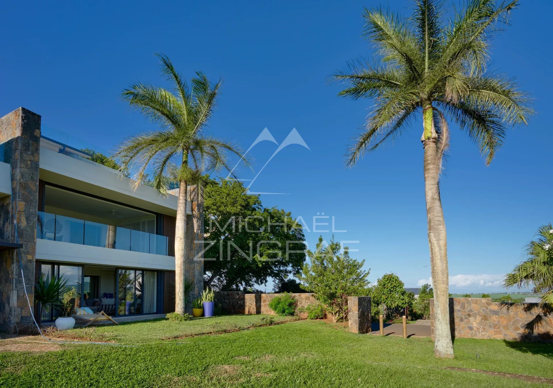 Mauritius – New 3-bedroom en-suite apartment – Belle Vue