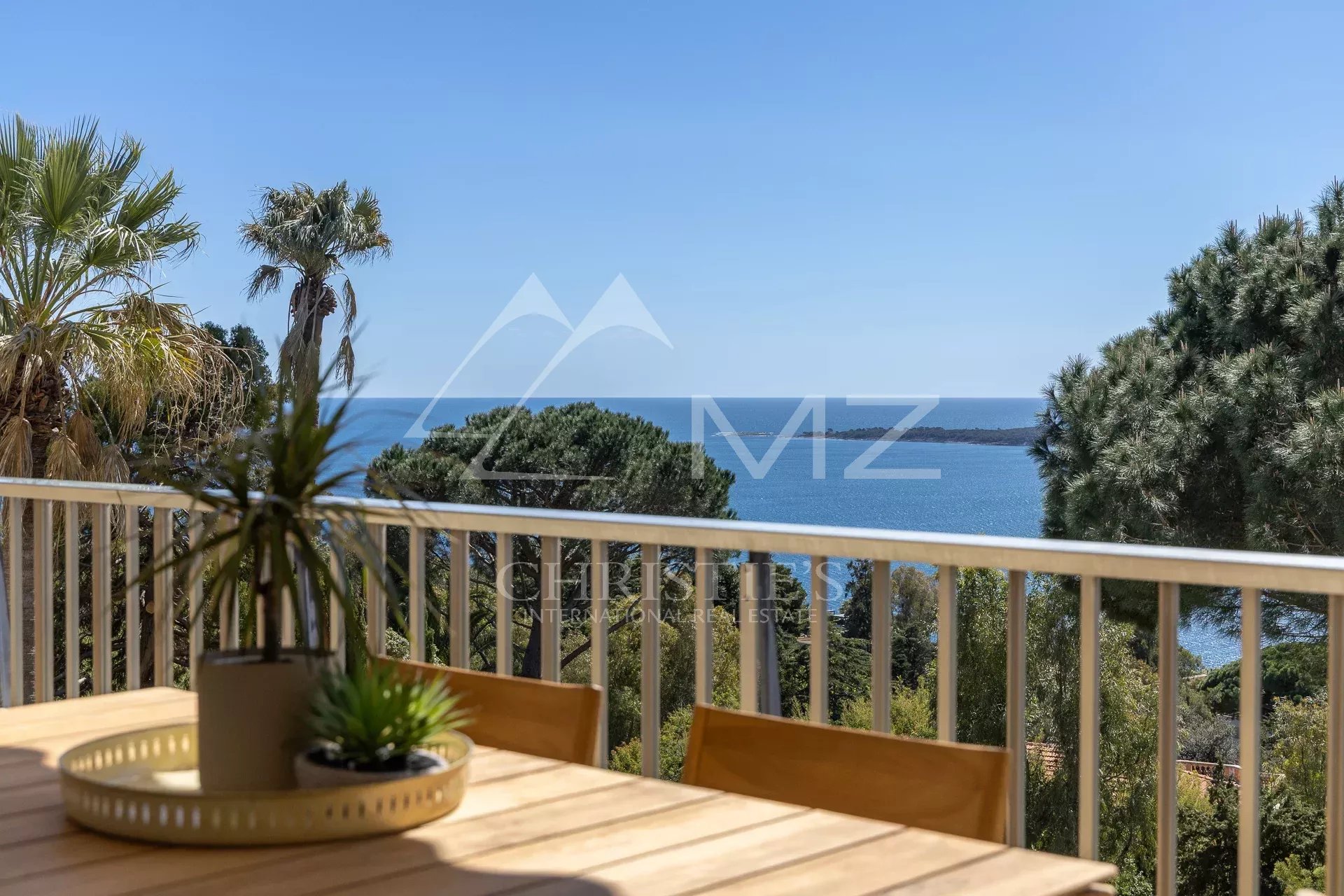 Appartement d'exception dans le quartier prisé de Californie à Cannes