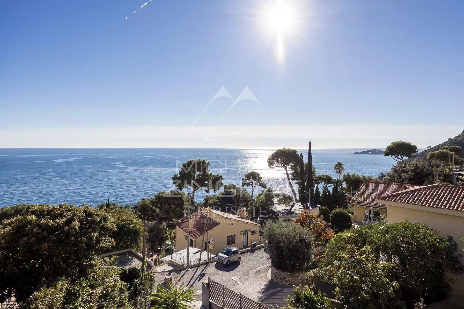 ÈZE BORD DE MER – VUE MER PANORAMIQUE – À QUELQUES MINUTES DE MONACO