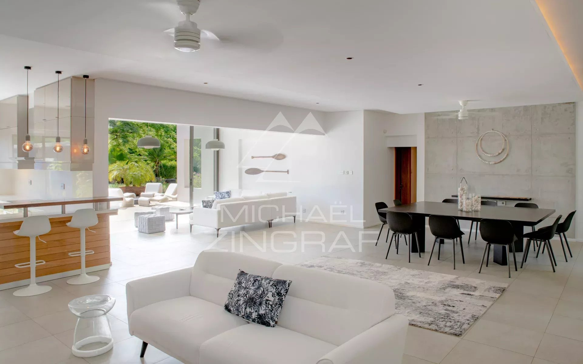 Élégante villa avec vue sur le golf au cœur de l’Anahita Estate