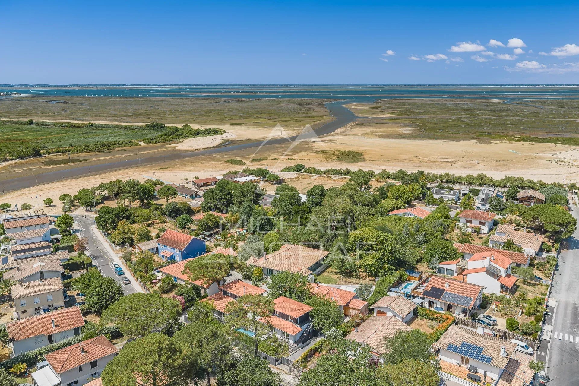 La Hume – An exceptional estate with direct access to the Arcachon Bay