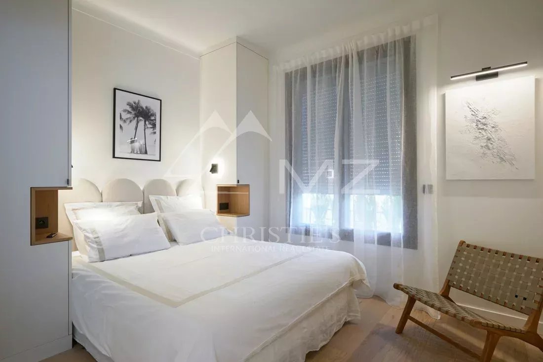 CANNES LA CROISETTE SPLENDIDE APPARTEMENT RENOVE 3 CHAMBRES VUE MER