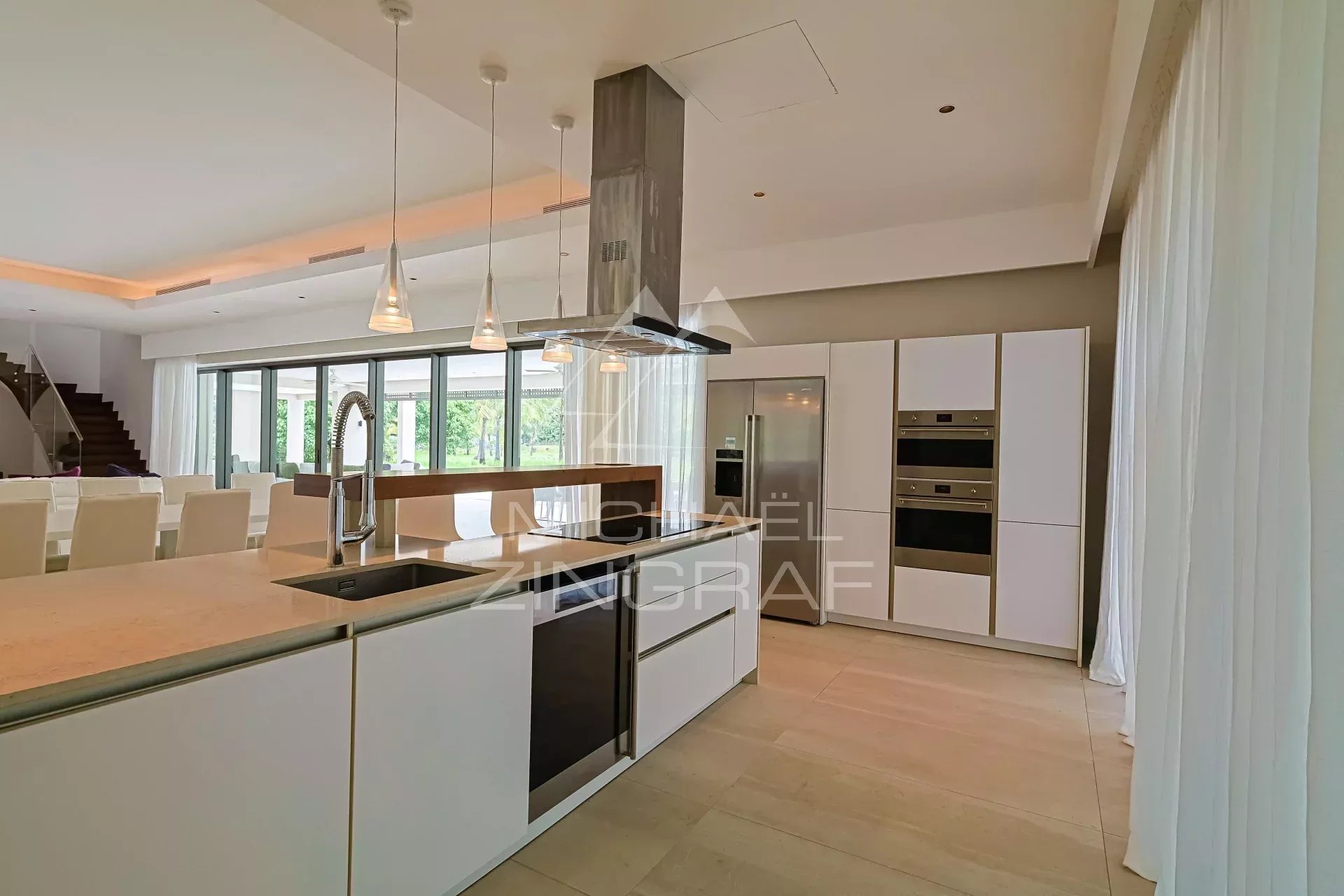 Villa Contemporaine d’Exception au Cœur de The Gardens – Anahita