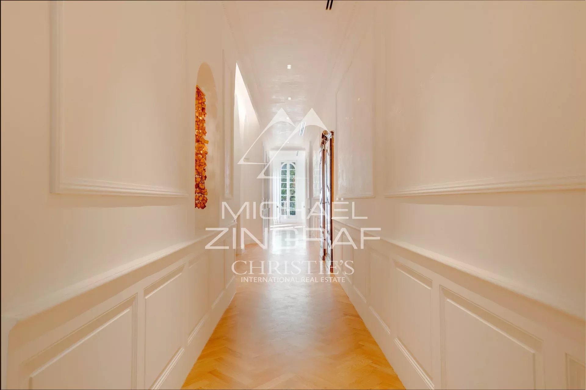 EXCLUSIF - CARRÉ D'OR APPARTEMENT D'EXCEPTION AVEC JARDIN