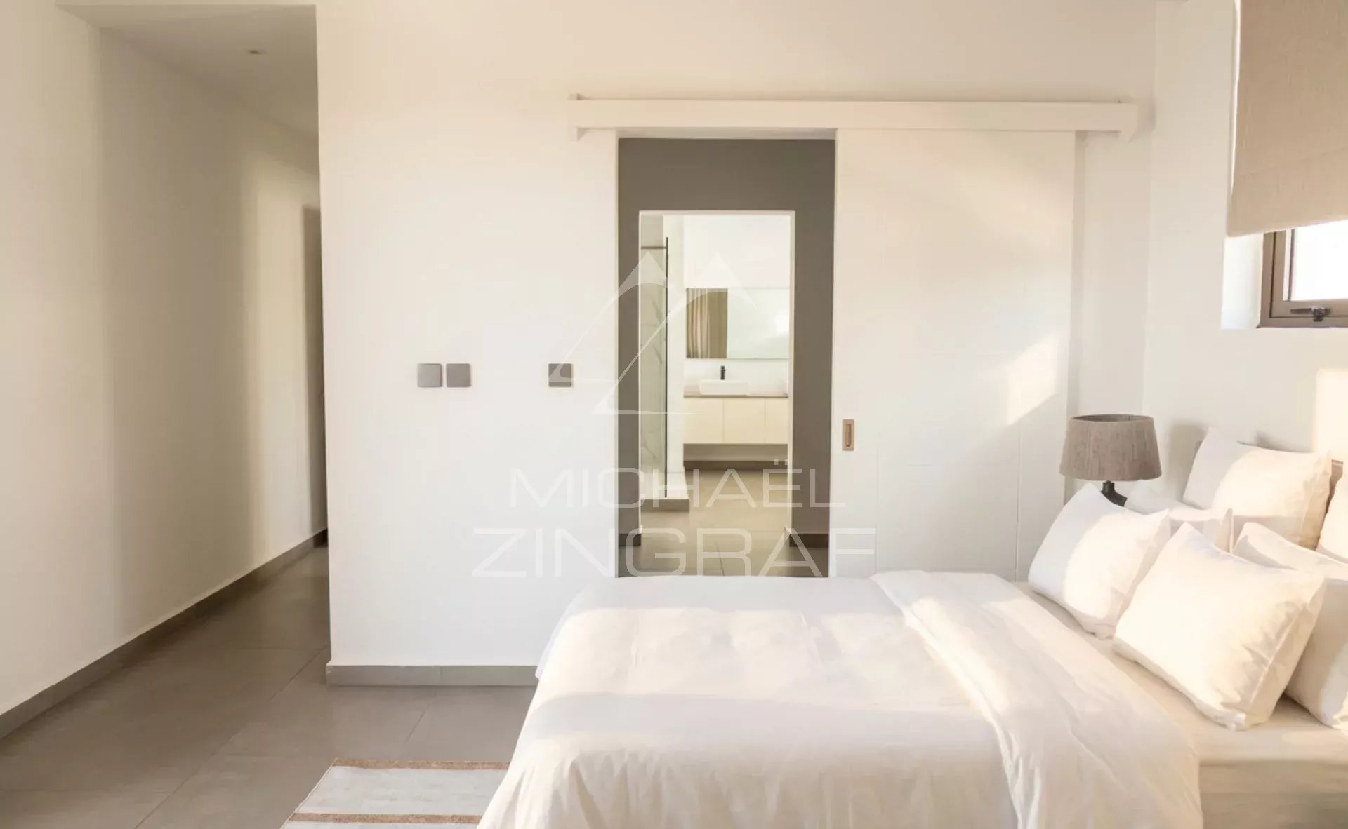 Exceptional Penthouse with Rooftop & Private Pool | Pereybère