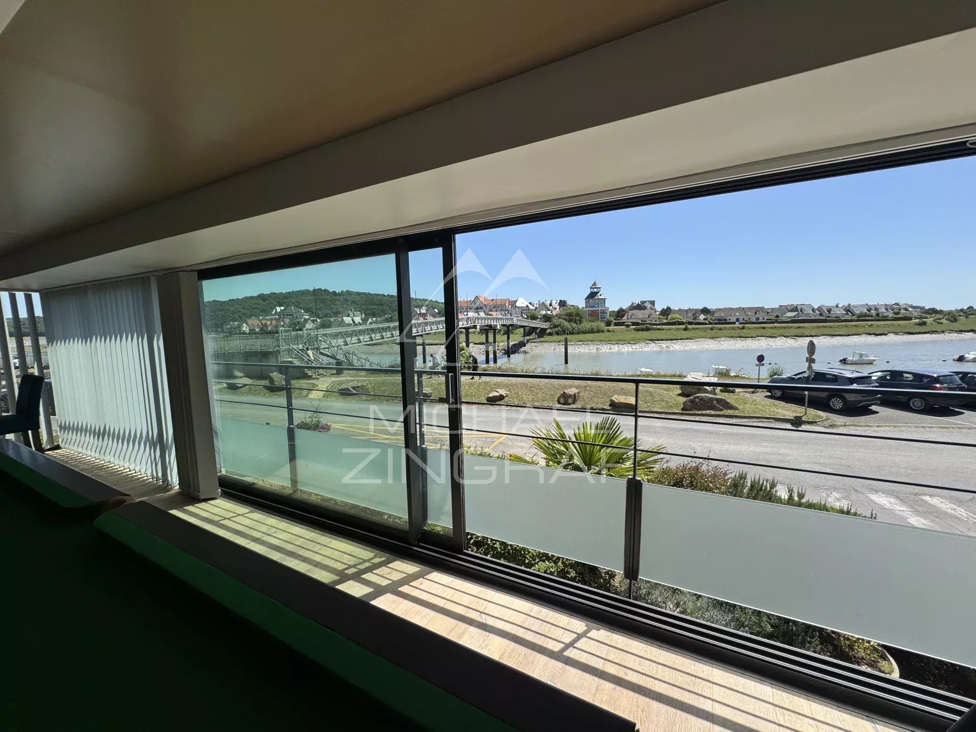 Appartement duplex – Résidence front de mer