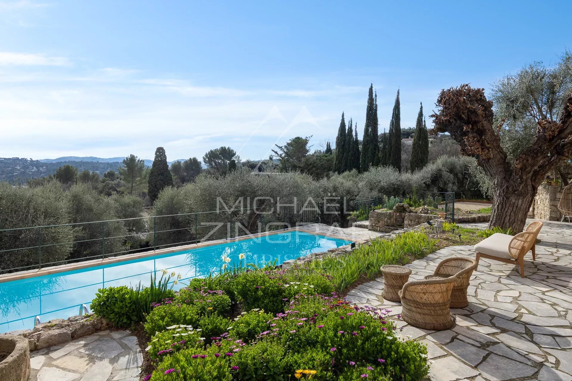 Renovierter Schafstall aus dem 18. Jahrhundert mit Panoramablick