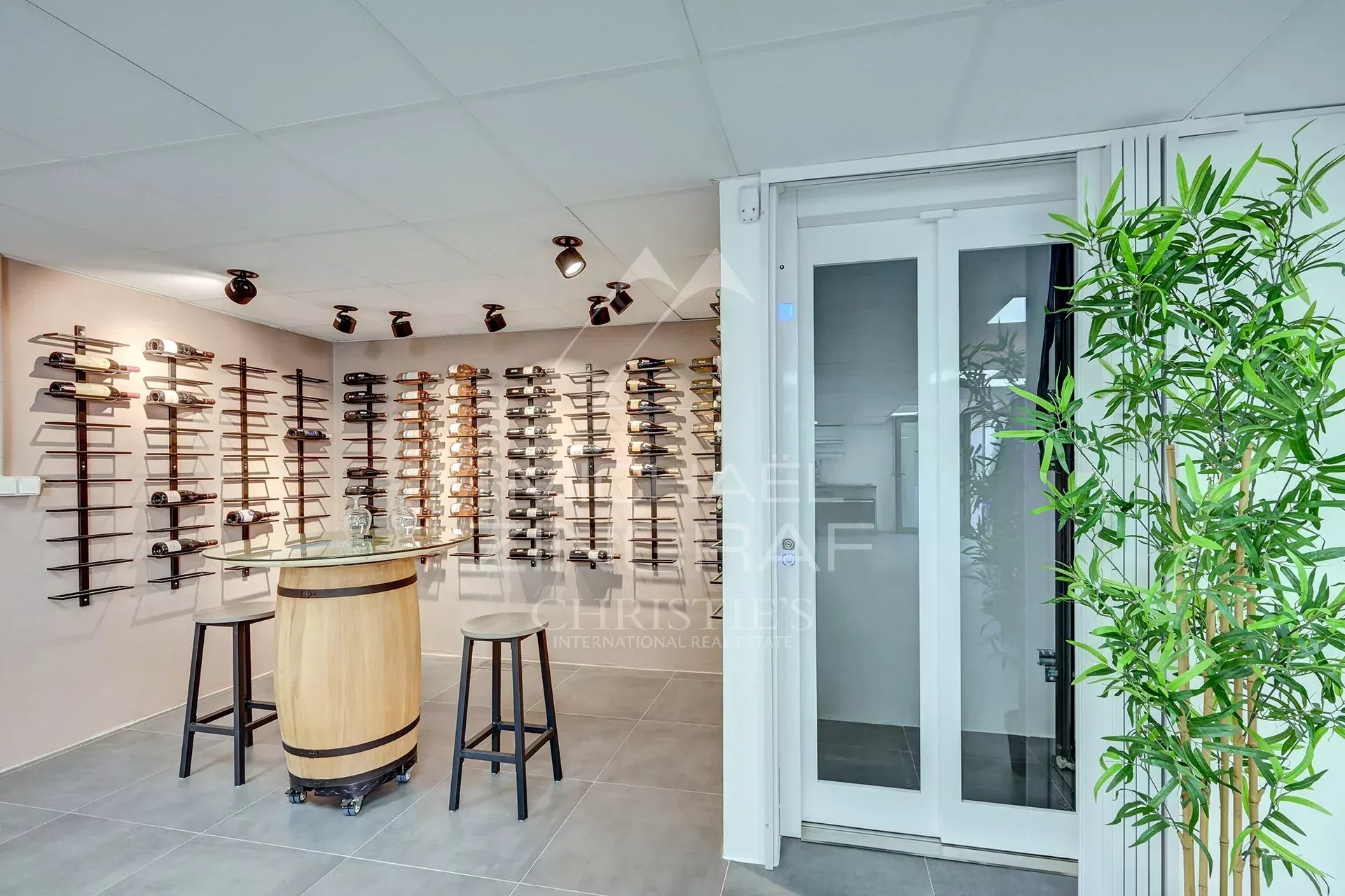 Confidential Sale - Architect house with swimming pool in Cap Brun, Toulon