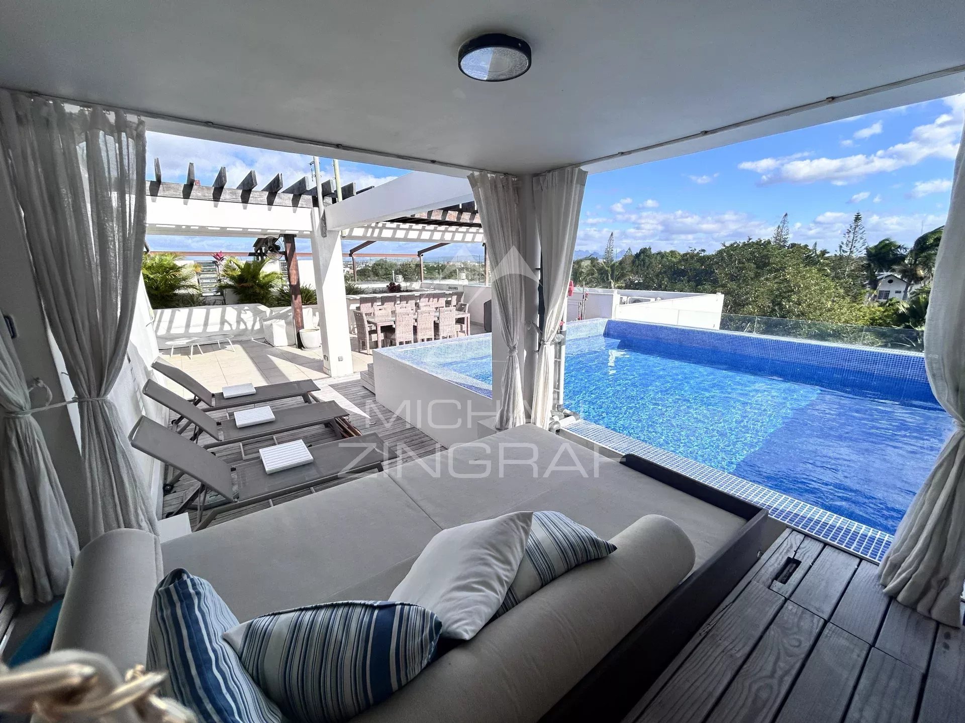 Penthouse - accessibilité plage privée - à Pereybere